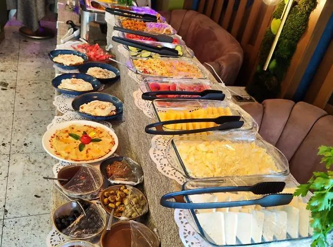 Gloria ترابزون