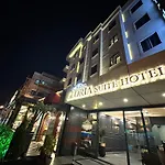 Apart-hotel Gloria 4*